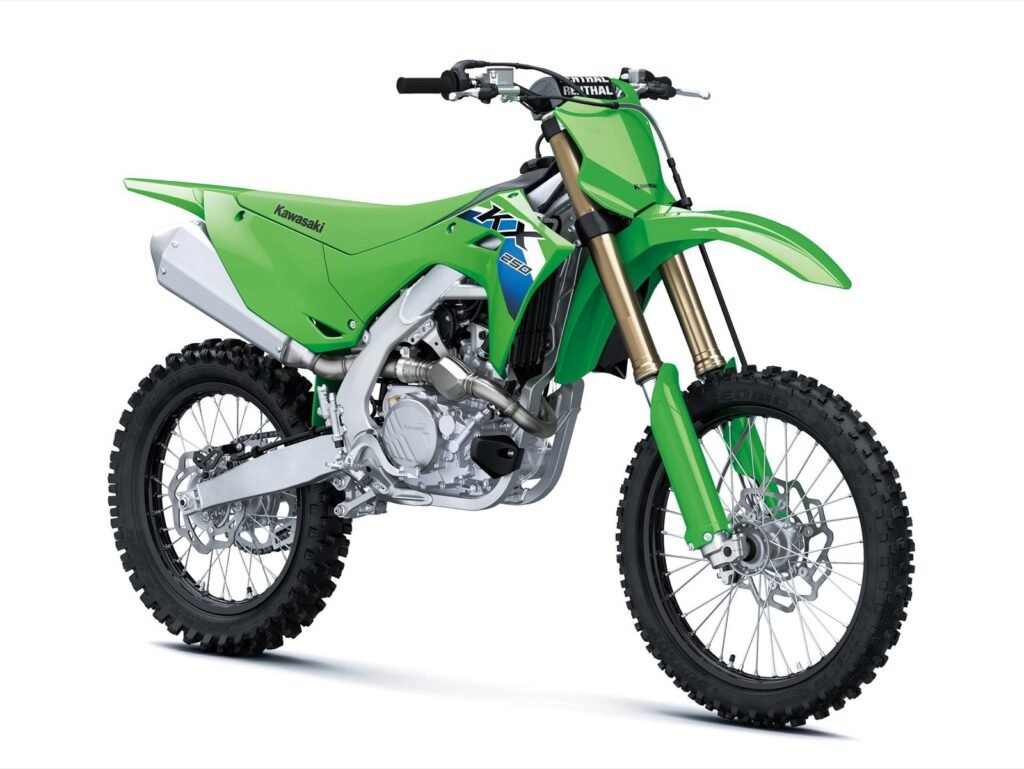 Kawasaki KX250 2026 Lime Green vista lateral frontal