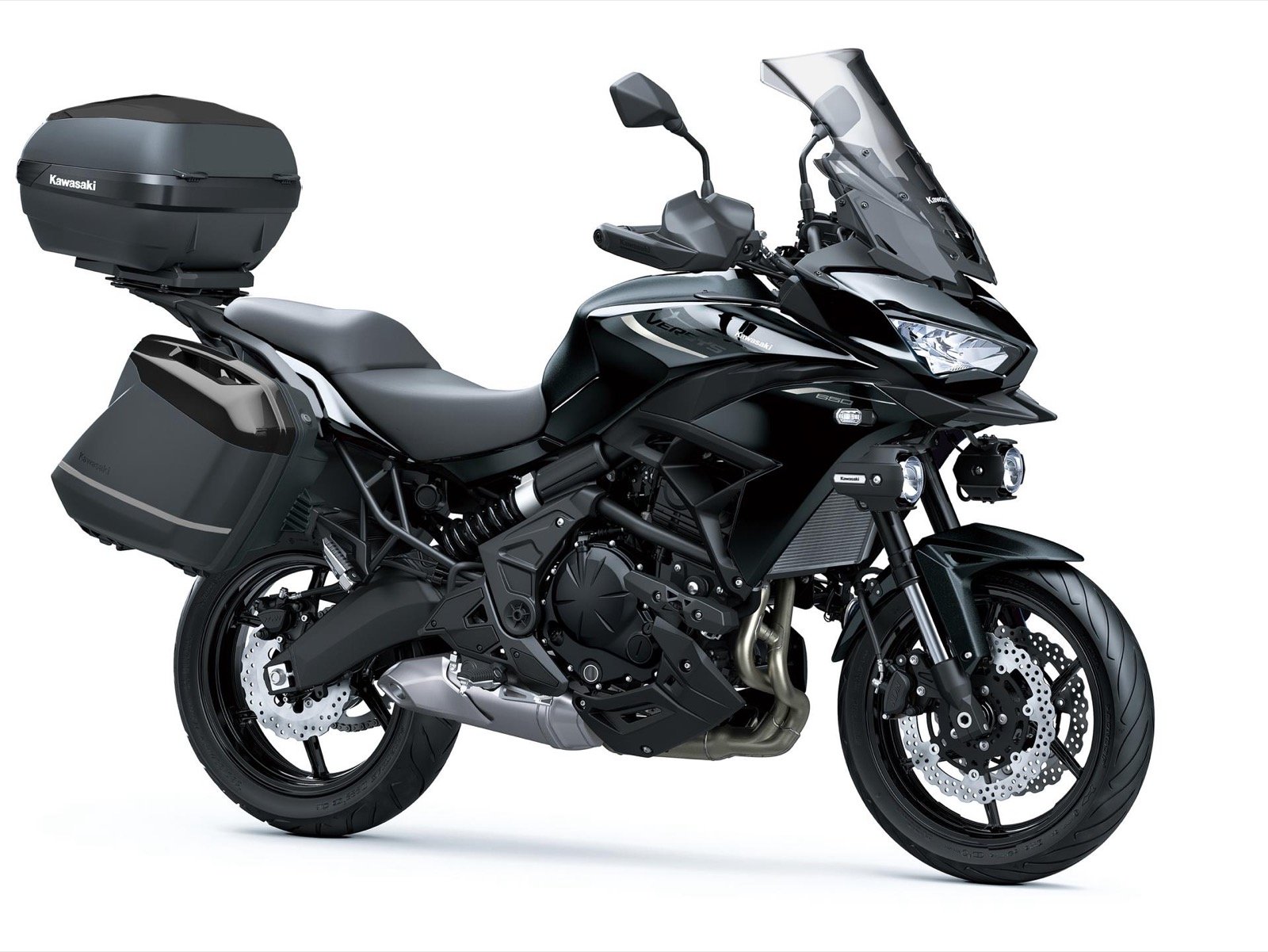 Kawasaki Versys 650 Tourer 2026 Metallic Flat Spark Black vista lateral frontal
